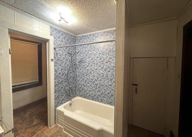 Building Photo - Yadkinville for rent!!