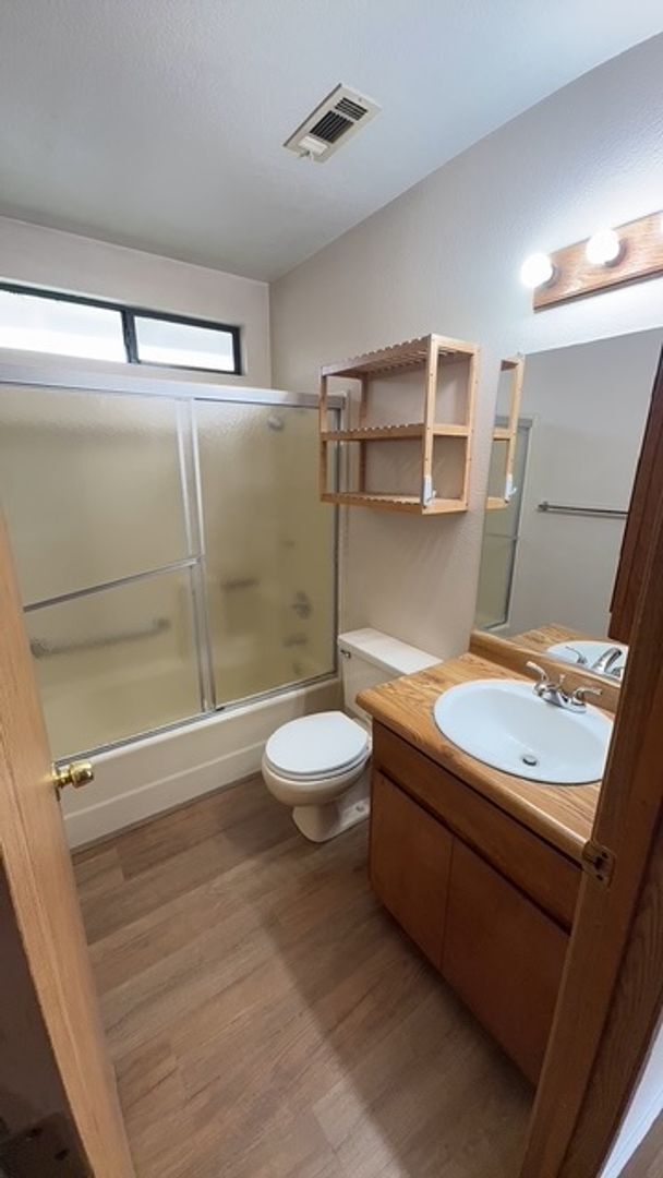 Building Photo - sabe2516