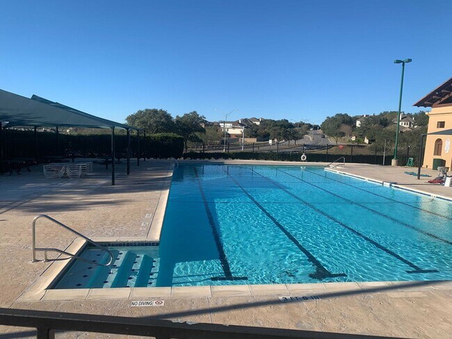 Building Photo - *MOVE IN SPECIAL* Gorgeous Four Bedroom home w/ Community POOL!!