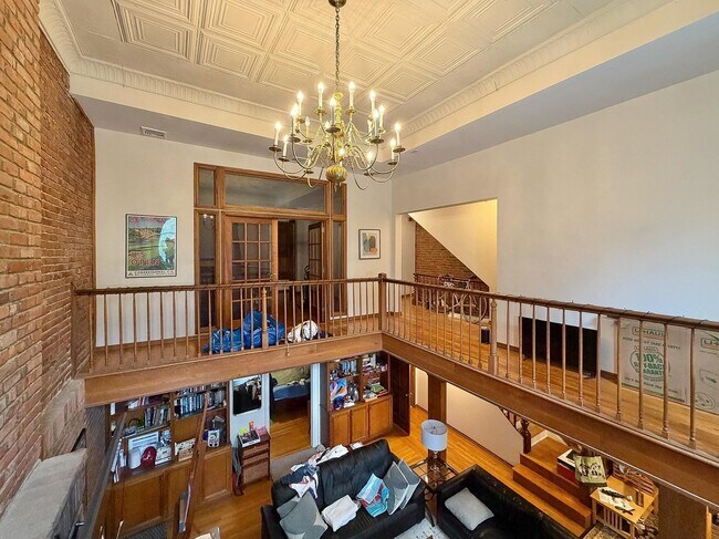 Building Photo - 418 Hudson St