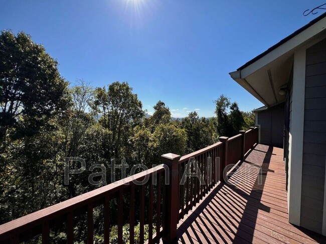 Building Photo - 494 Windswept Dr