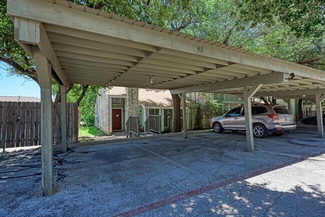 Building Photo - 500 Hesters Crossing Rd