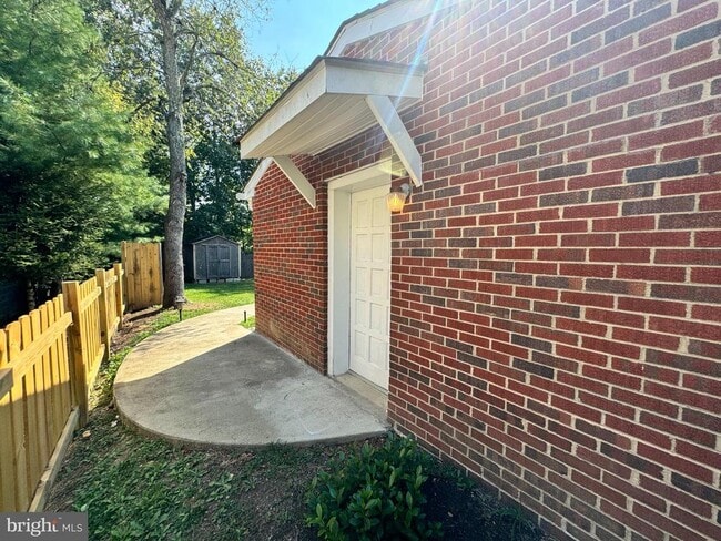 Building Photo - 1045 Bernstein Rd