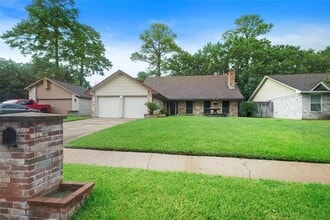 Building Photo - 9614 Charter Ridge Dr