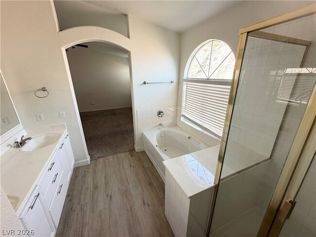 Building Photo - 374 Yacht Ave