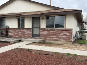 Building Photo - NE134-Robinson, Lorenz