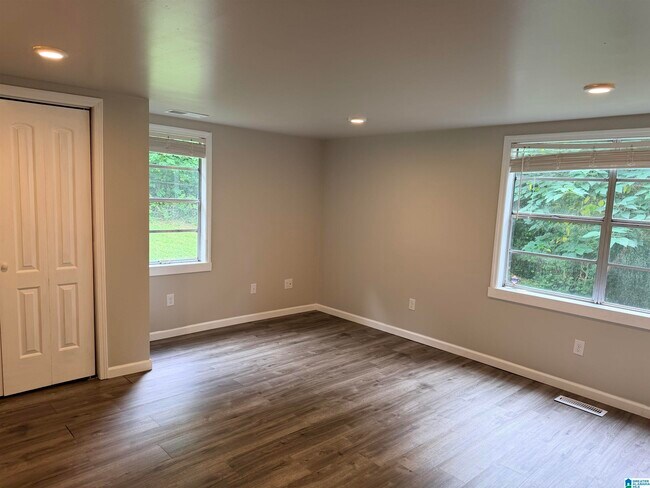 Building Photo - 8551 Griffin Ave