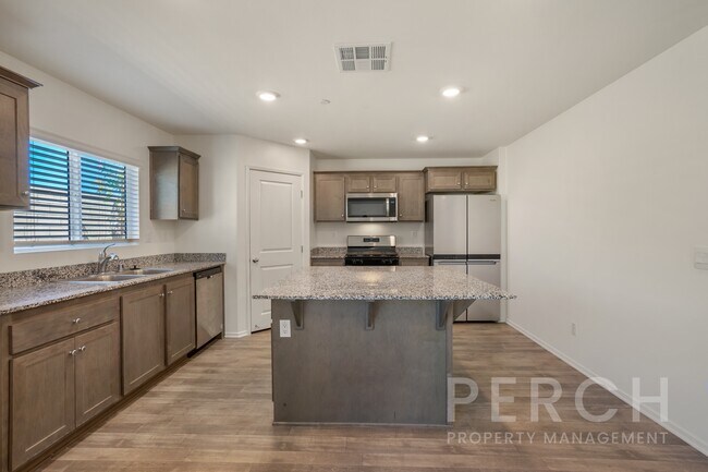 Building Photo - 30540 Altima Ct