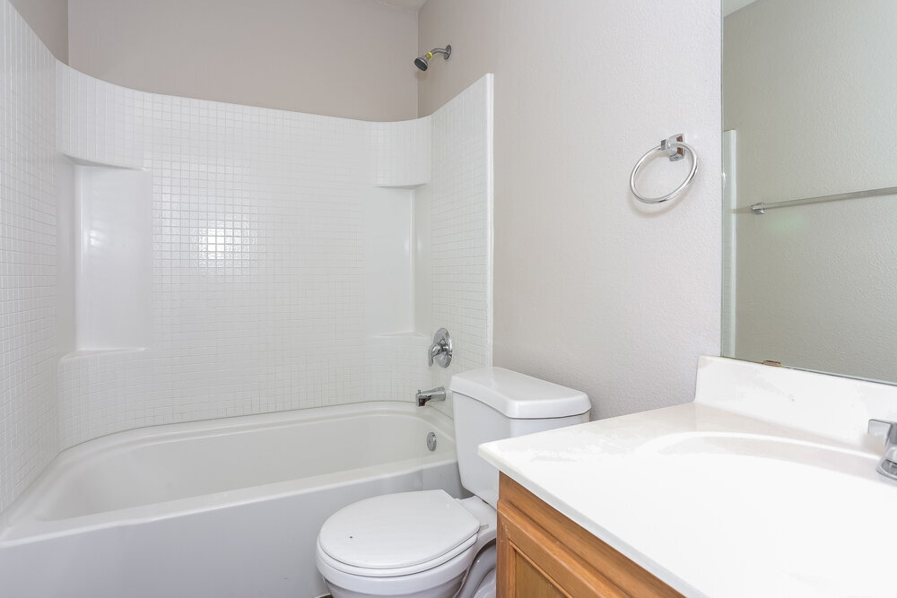 Building Photo - 2040 Shawnee Trail