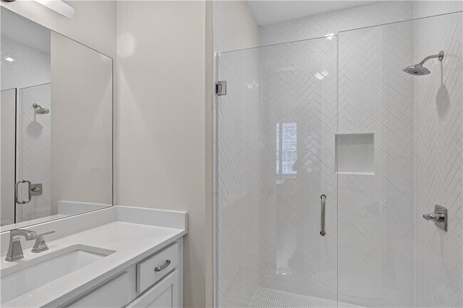 Building Photo - 308 Stonemont Dr NW