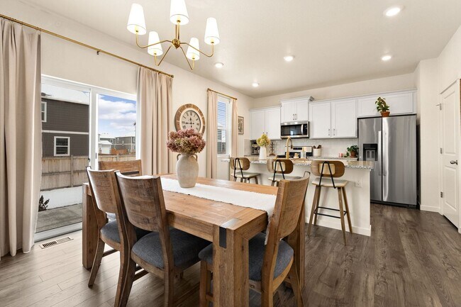 Building Photo - Updated 3-Bedroom Home With 3-Car Garage Close to Commuting, Coffee, and Gym