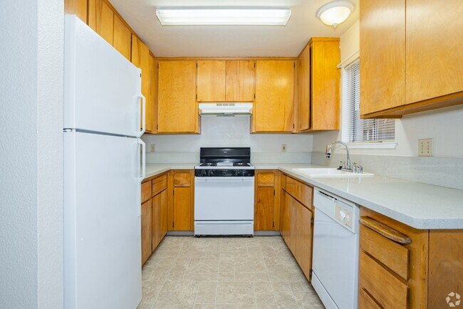 Interior Photo - AMG Townhomes