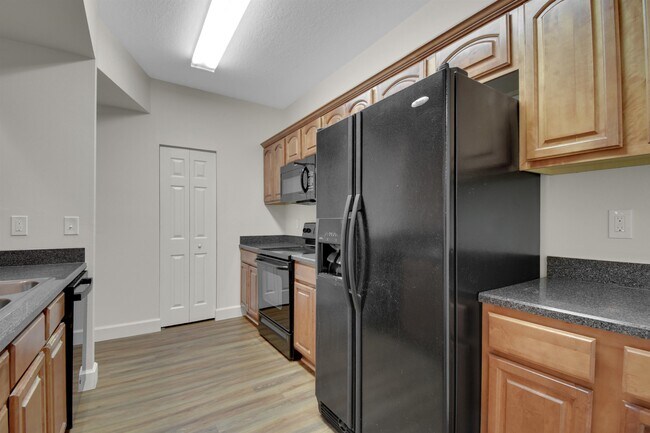 Building Photo - 35111 Harbour Vista Cir