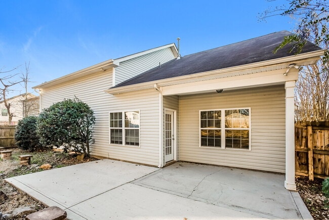 Building Photo - 769 Mott Shue Dr SW