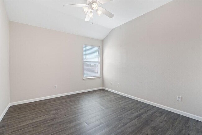 Building Photo - 2338 Brookhollow Terrace