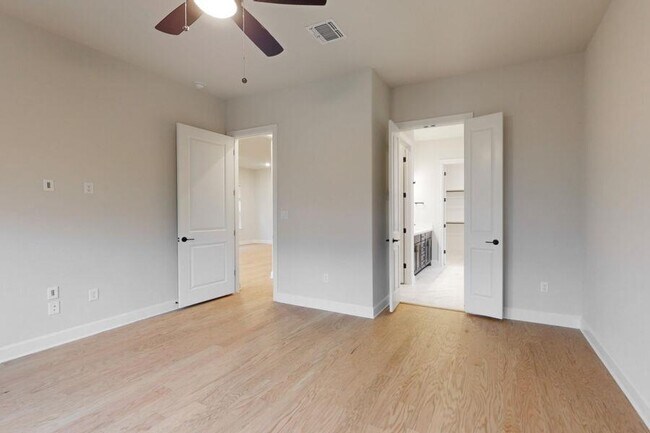 Building Photo - 119 Cotton Tree Ter
