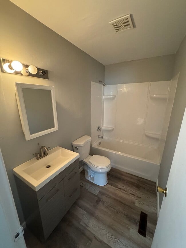 Building Photo - 3308 Sablewood Dr