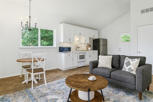 Building Photo - 101 Blue Ridge Trl #C C