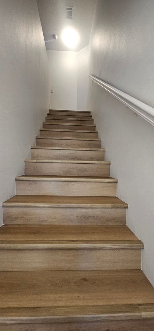 Building Photo - ADU- Studio- Upstairs- Newly Remodeled- Ready To Move In Now