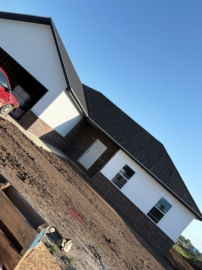 Building Photo - Coming soon!!!!