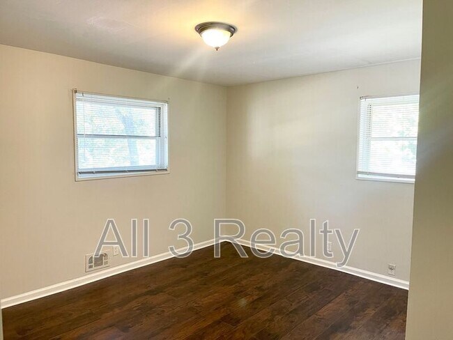 Building Photo - 5435 Winstead Ct SW