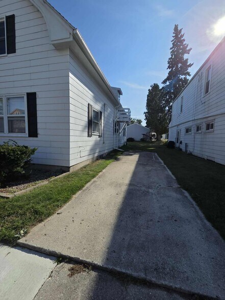 Building Photo - 901 Swift Ave