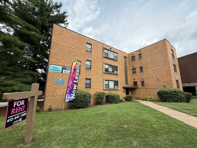 Interior Photo - BENTLEY APARTMENTS -- 021