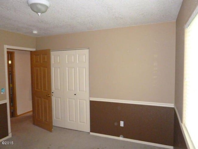 Building Photo - Lovely South Kalispell Home