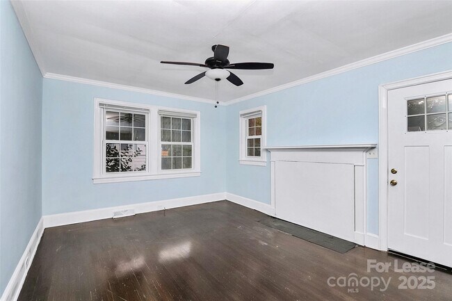 Building Photo - 2504 Morton St