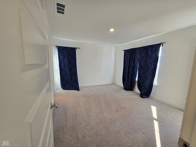 Building Photo - 5128 Summerton St