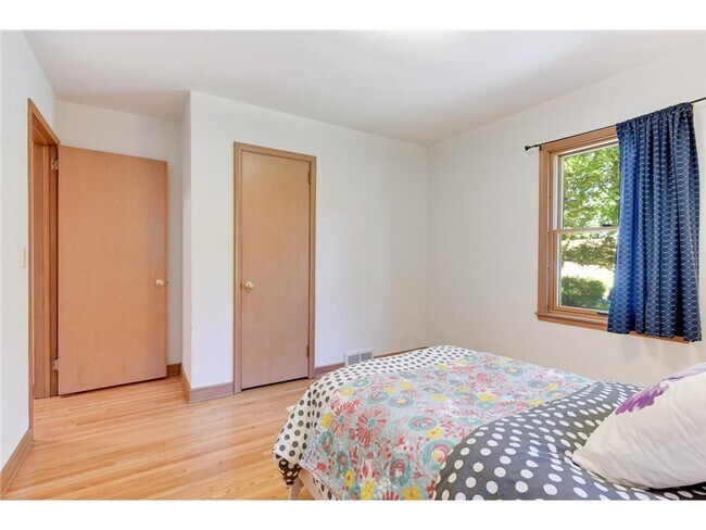 Building Photo - 4509 Laguna Dr