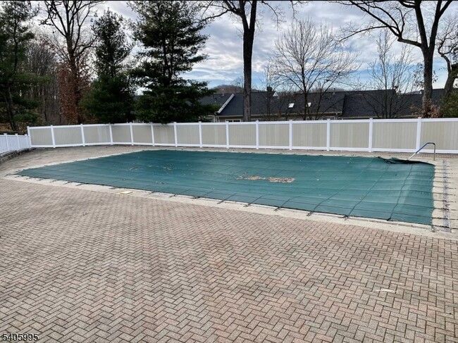 Building Photo - 206 Sheffield Ct