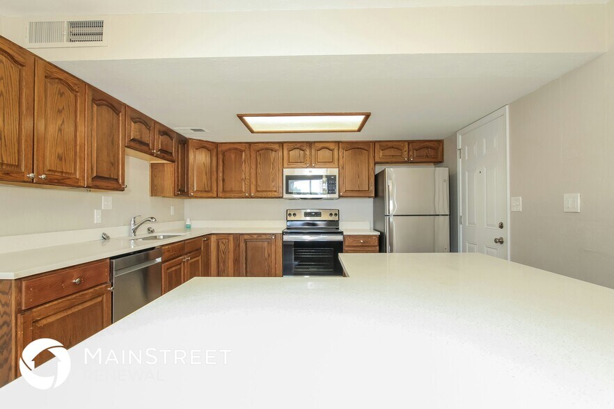 Building Photo - 15232 N 24th Pl