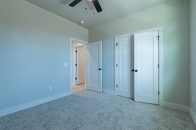 Building Photo - 224 N 3rd St