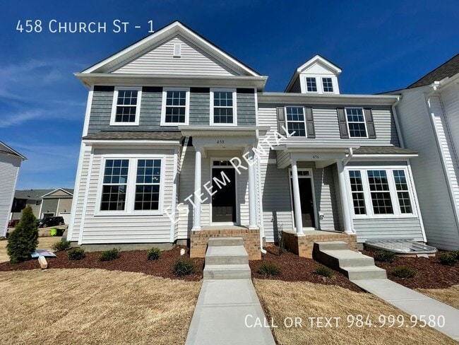 Building Photo - 458 Church St
