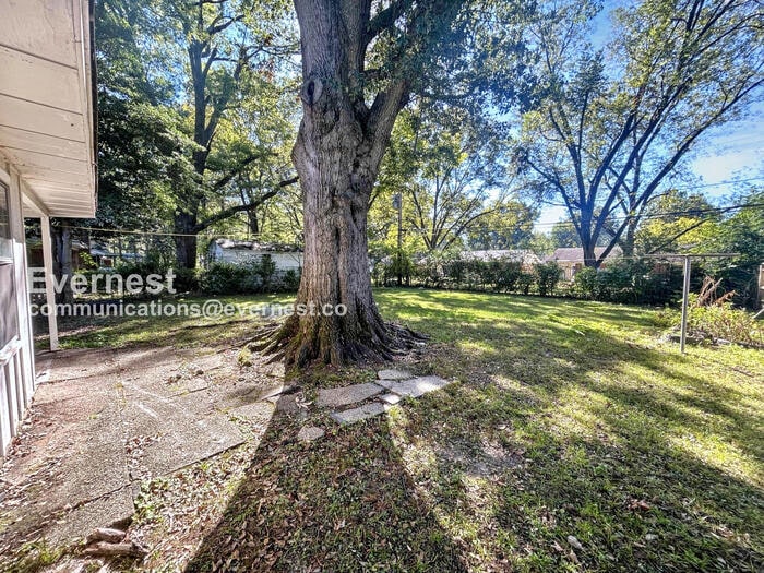 Building Photo - 3601 Hendricks Ave