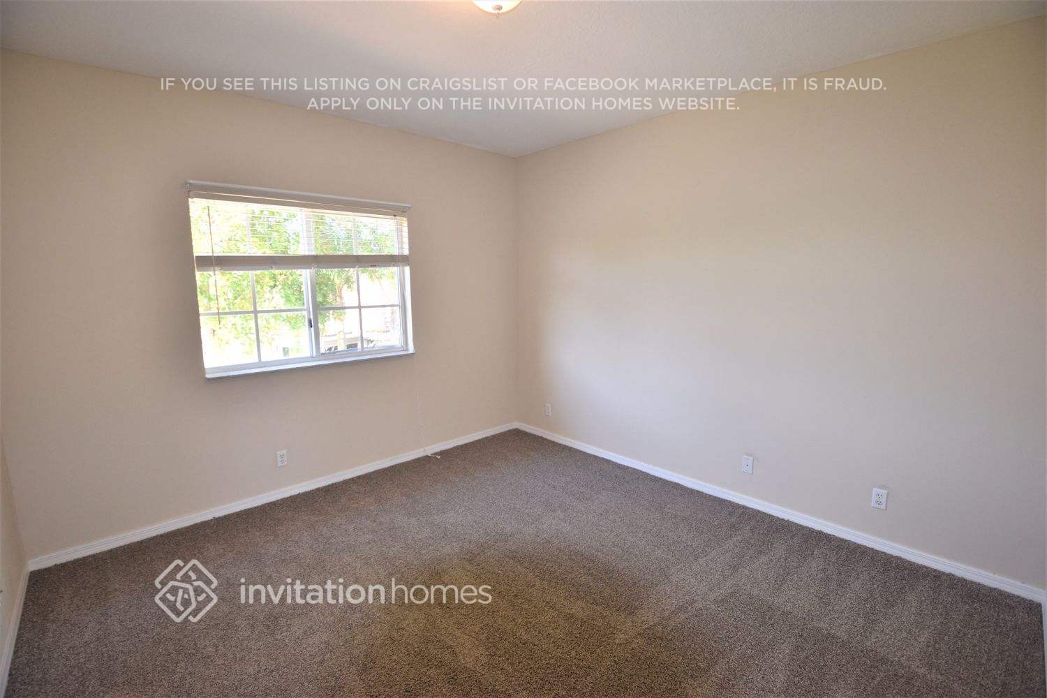 Building Photo - 8739 San Andros