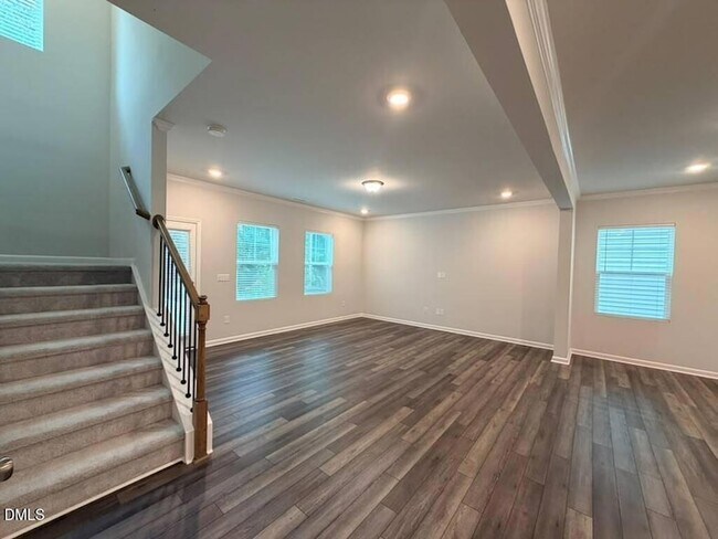 Building Photo - 319 Aster Bloom Ln