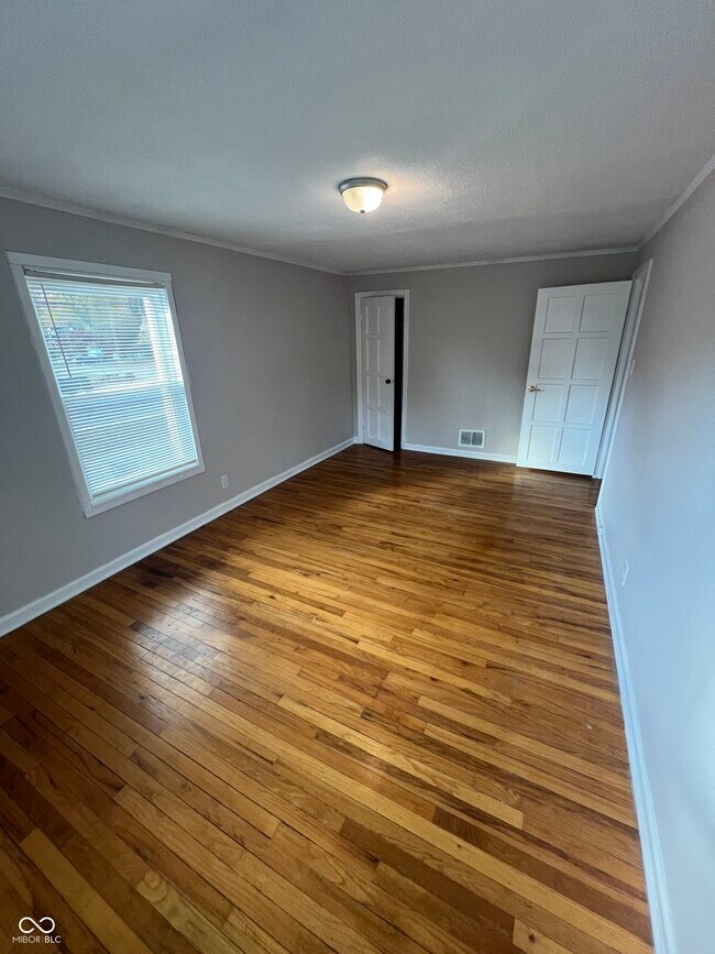 Building Photo - 6967 N College Ave