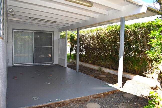 Building Photo - 369 Kekupua St