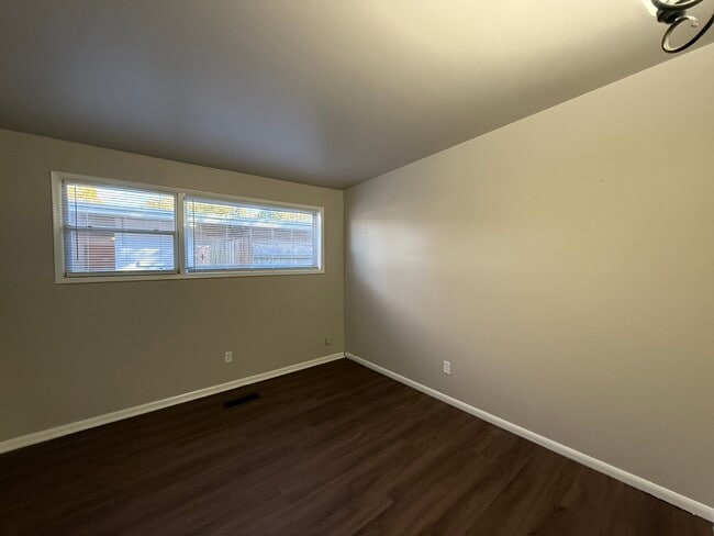 Building Photo - 5332 E 26th Pl