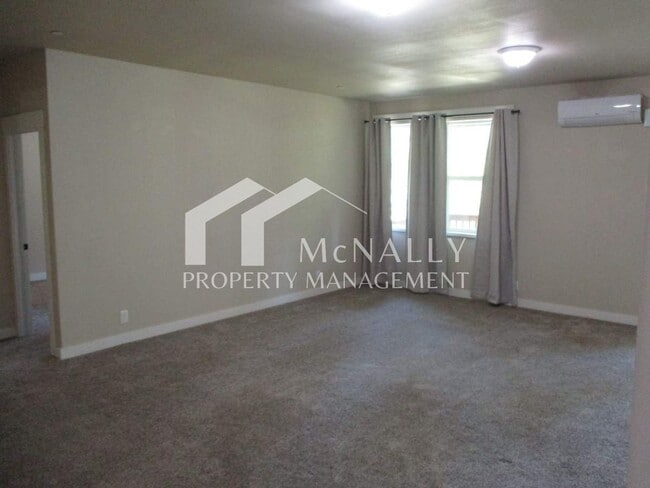 Building Photo - 7720 Artondale Dr NW
