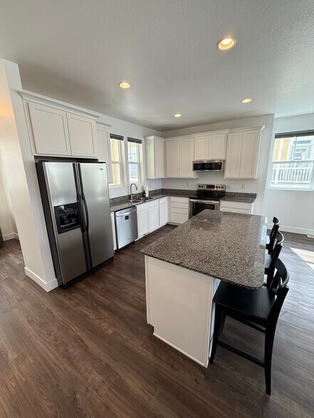 Building Photo - 5427 W Ranches Loop Rd