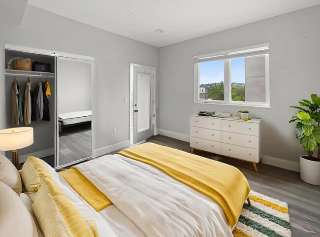 Building Photo - 5401 Carlin St