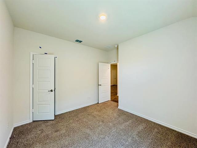 Building Photo - 4012 Moss Rd