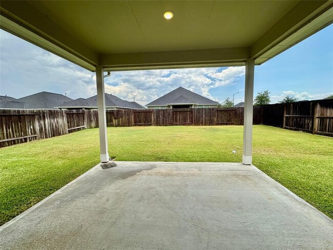 Building Photo - 31331 Whitfield Ct