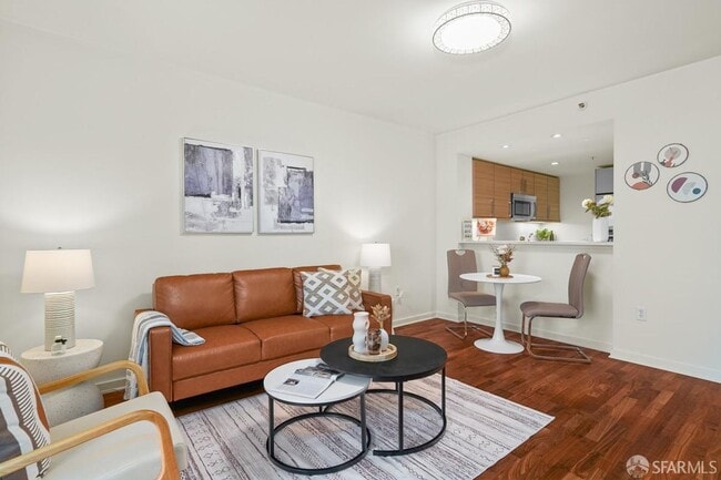 Building Photo - Luxury Condo at The Palms located in South of Market San Francisco