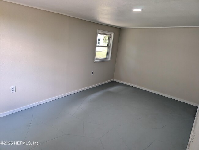 Building Photo - 116 Claudia St