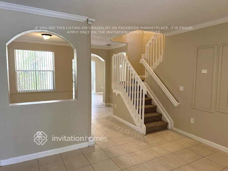 Building Photo - 16945 SW 34th St