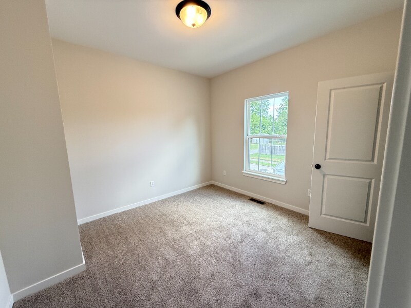 Building Photo - 1630 Ekin Ave